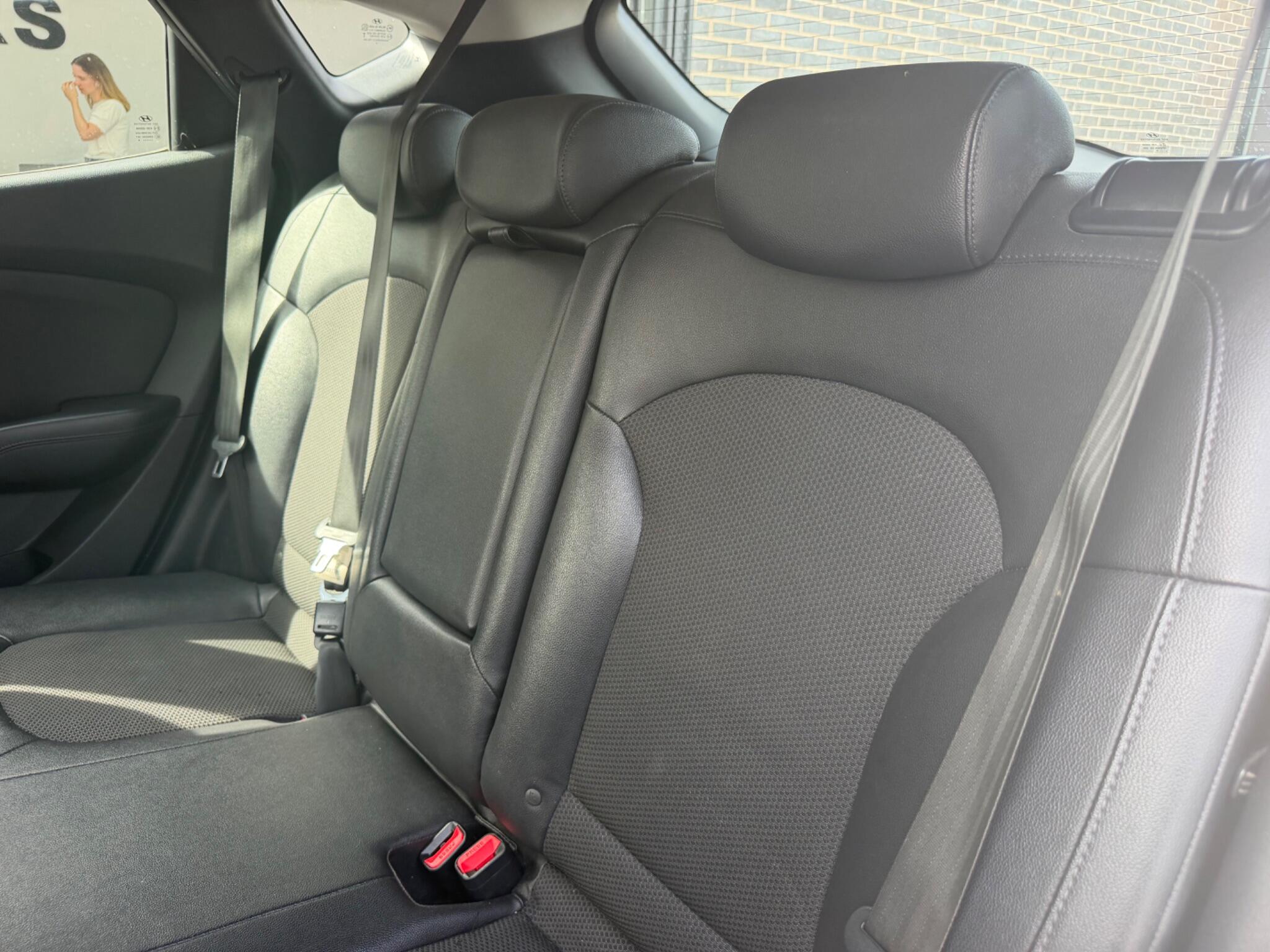 Hyundai ix35 view 28