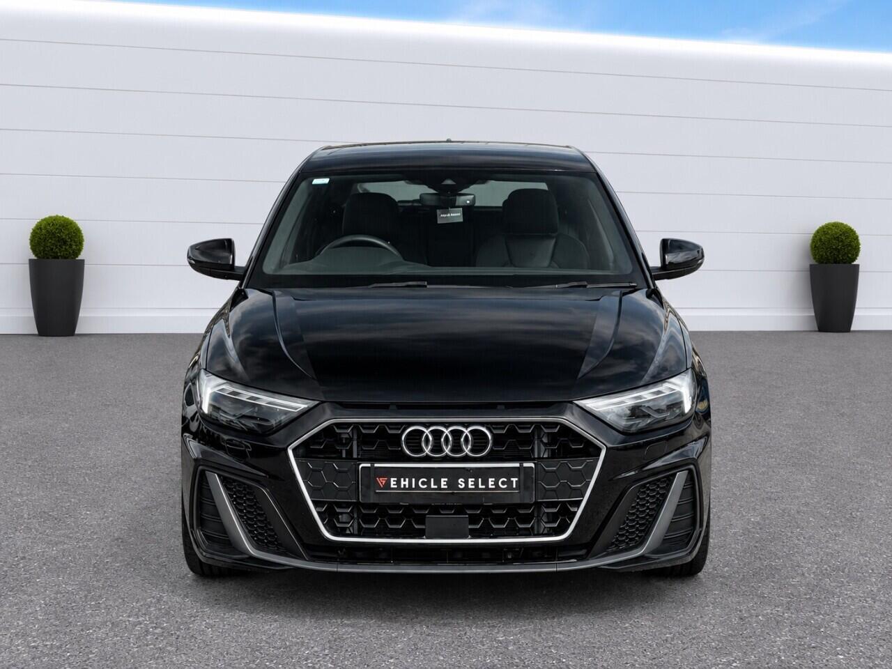 Audi A1 view 5