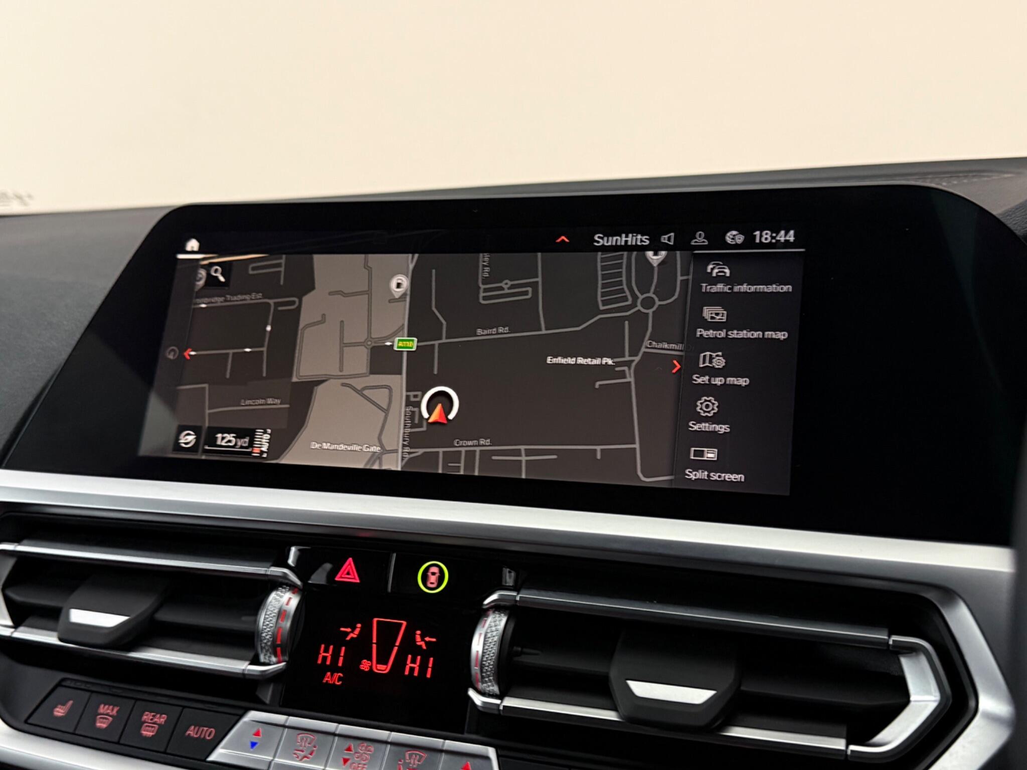 BMW 3 Series view 21