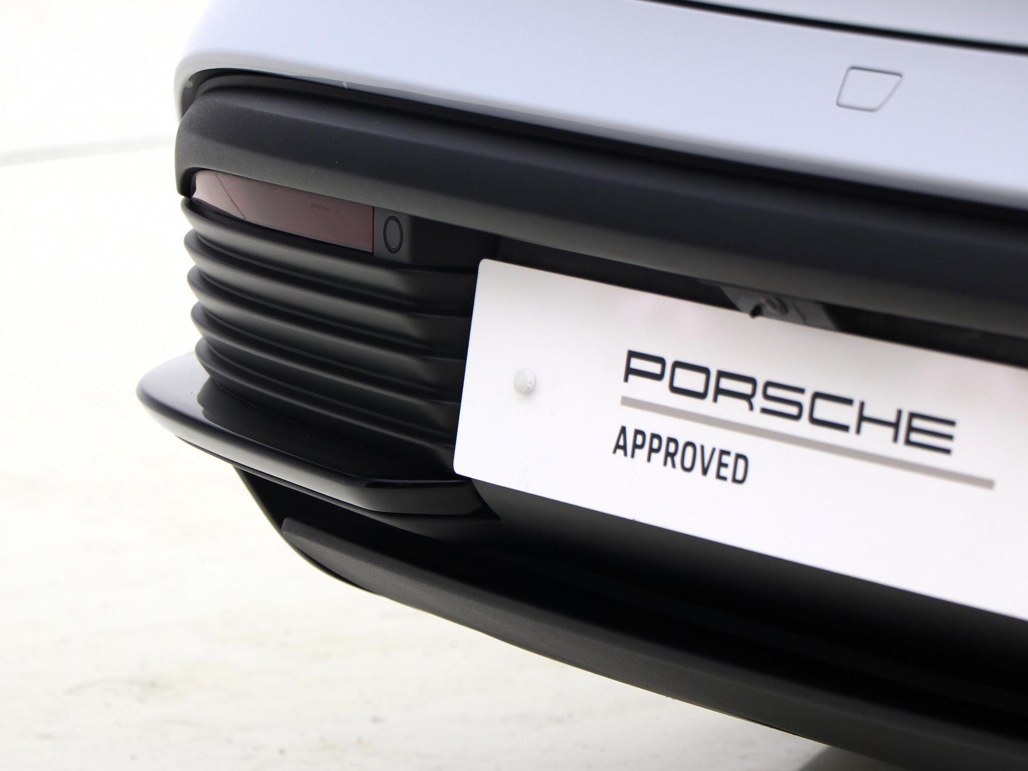 Porsche Taycan view 25