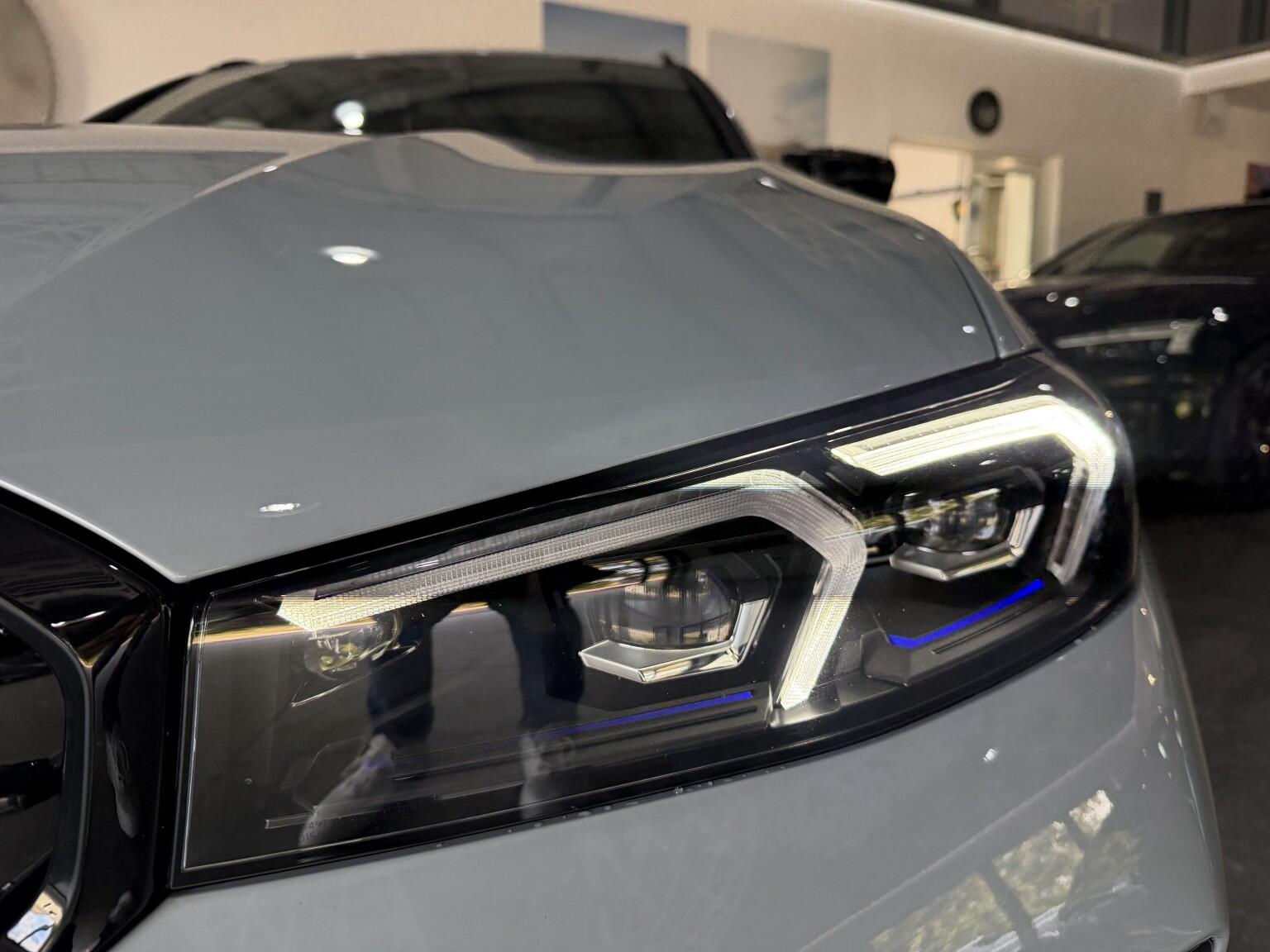 BMW 3 Series view 30