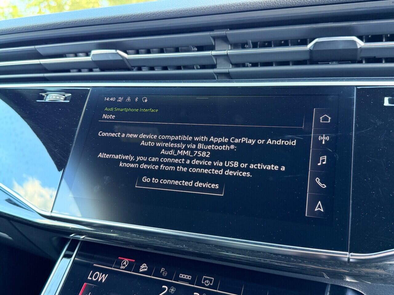 Audi Q8 view 26