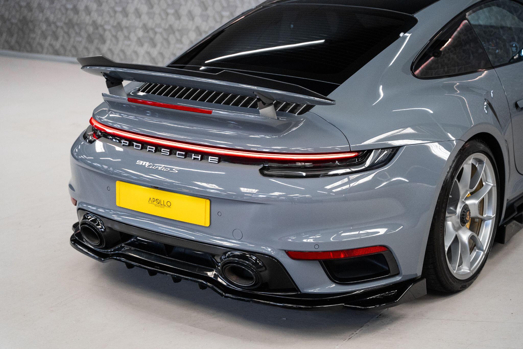 Porsche 911 view 49