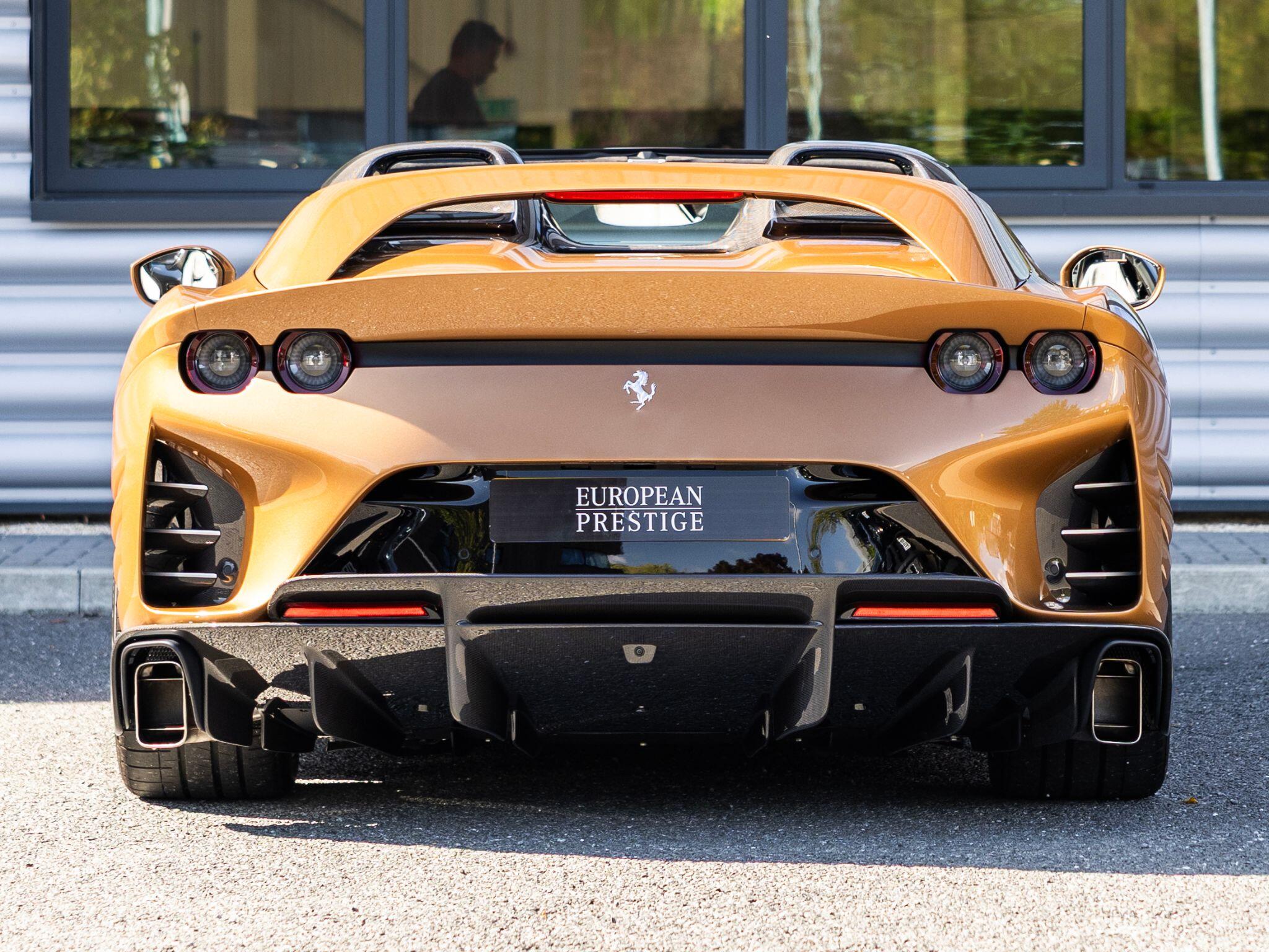 Ferrari 812 view 4