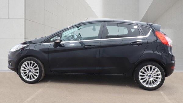 Ford Fiesta view 5