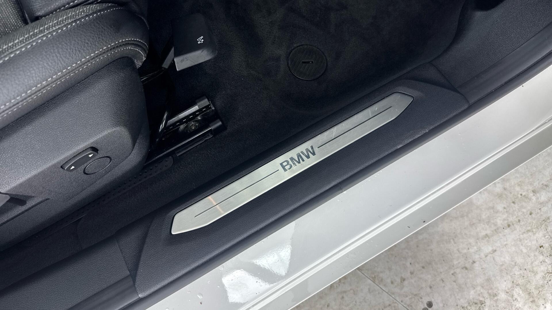 BMW 1 Series view 17