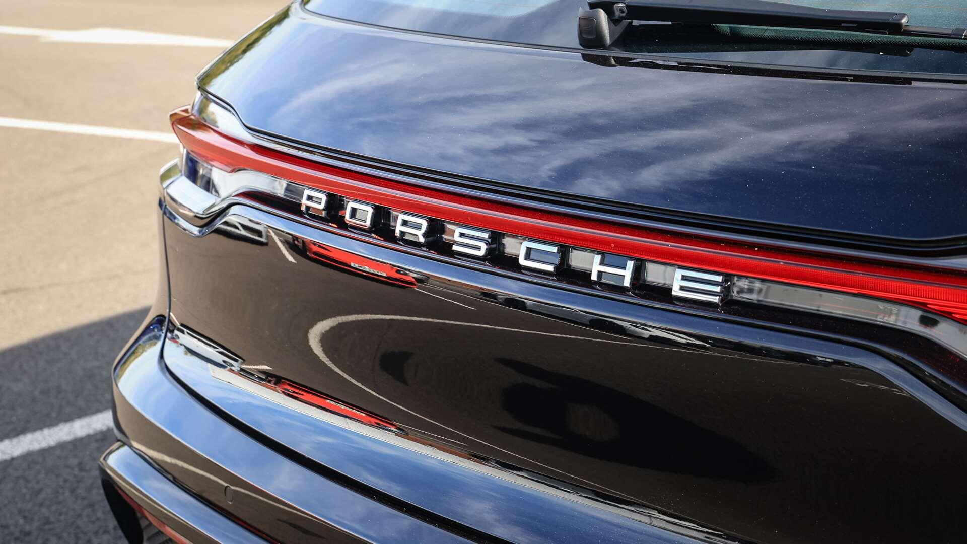 Porsche Macan view 30