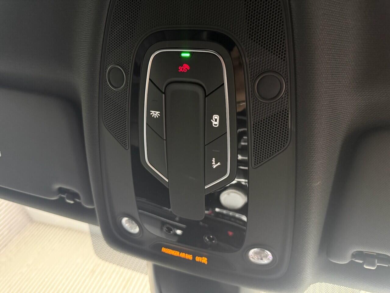 Audi A4 view 25