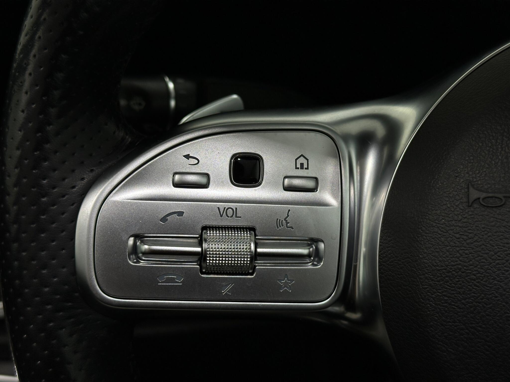 Mercedes-Benz E-Class view 15