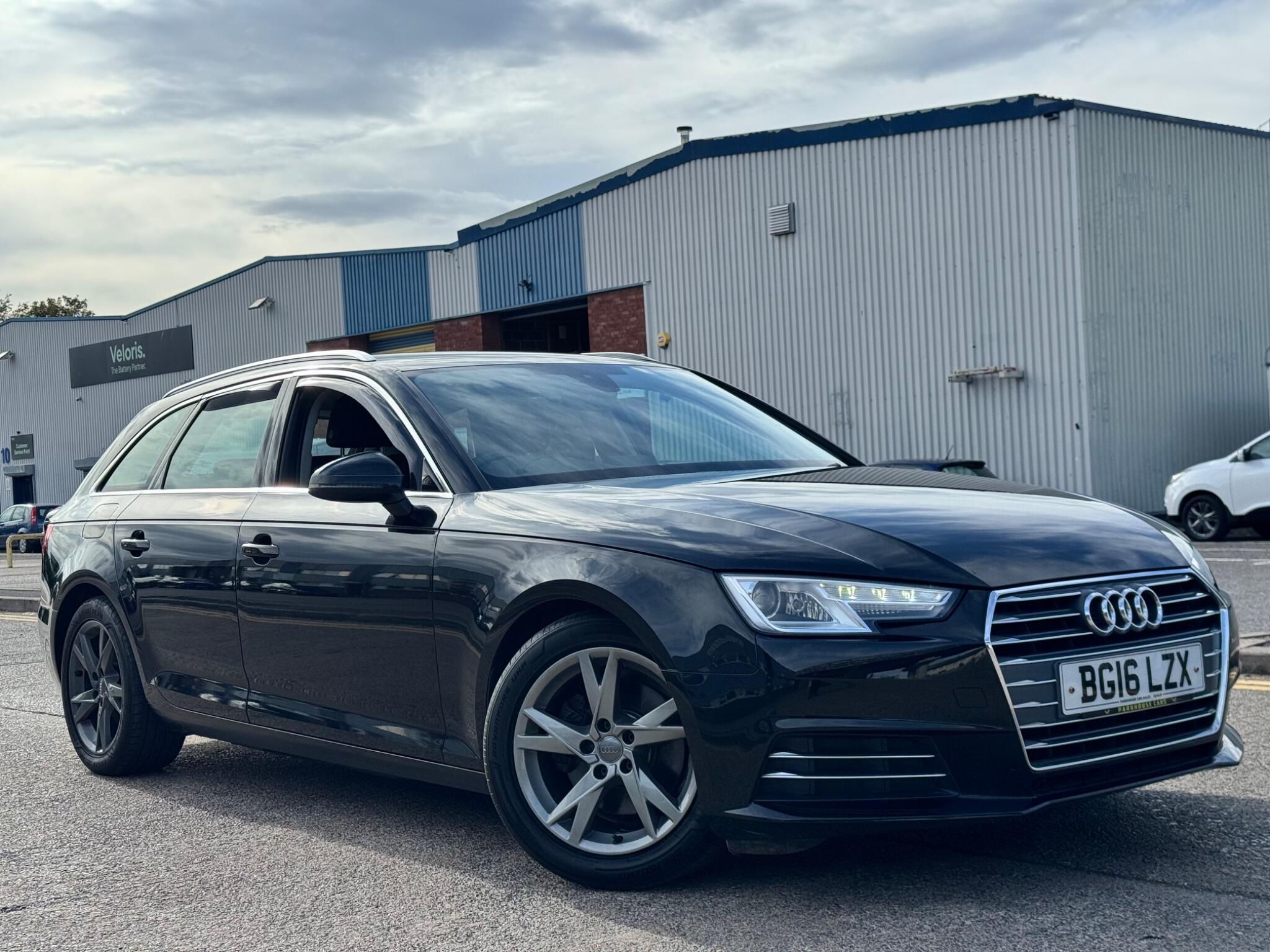 Audi A4 view 5