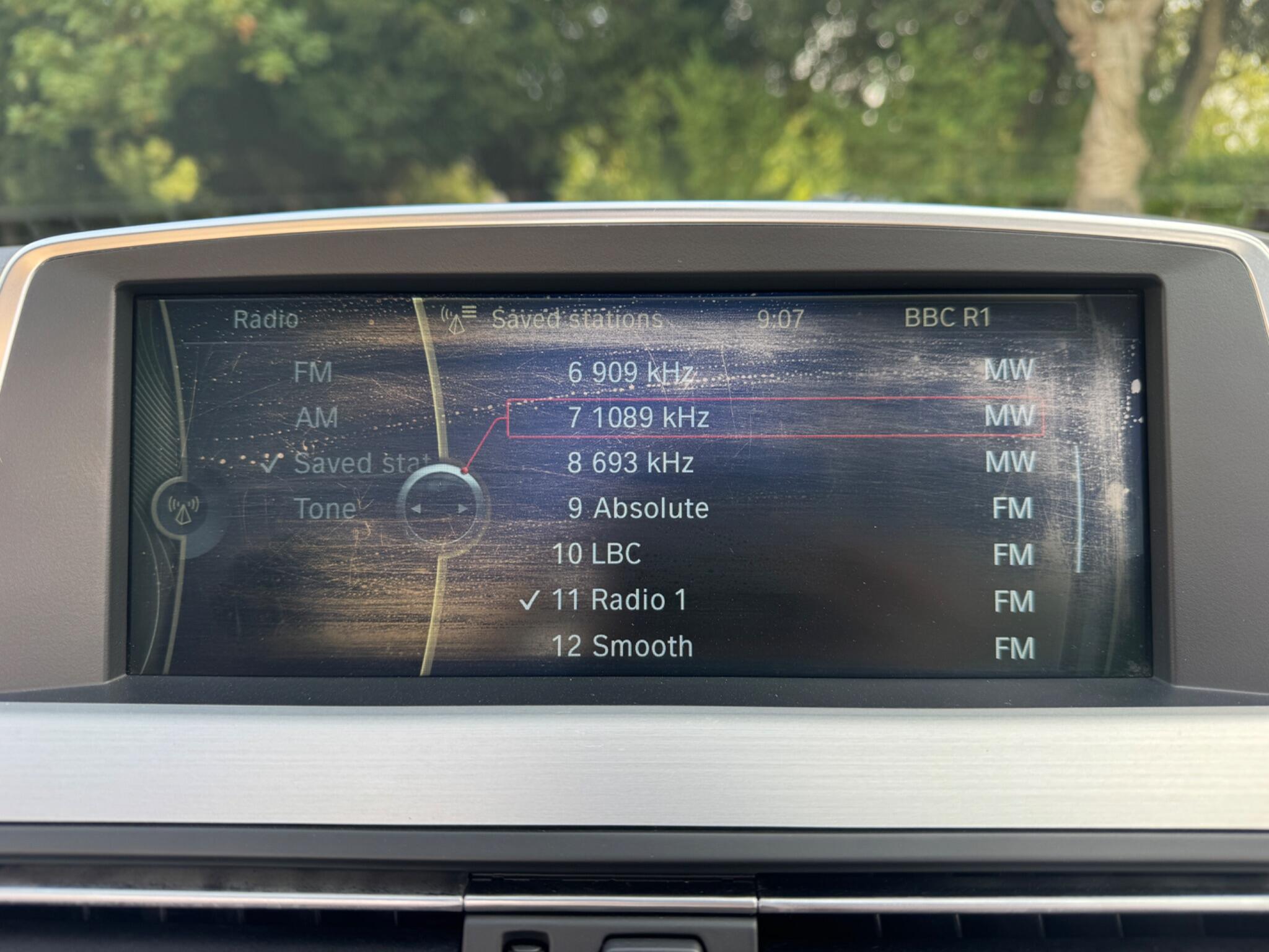 BMW 6 Series view 51