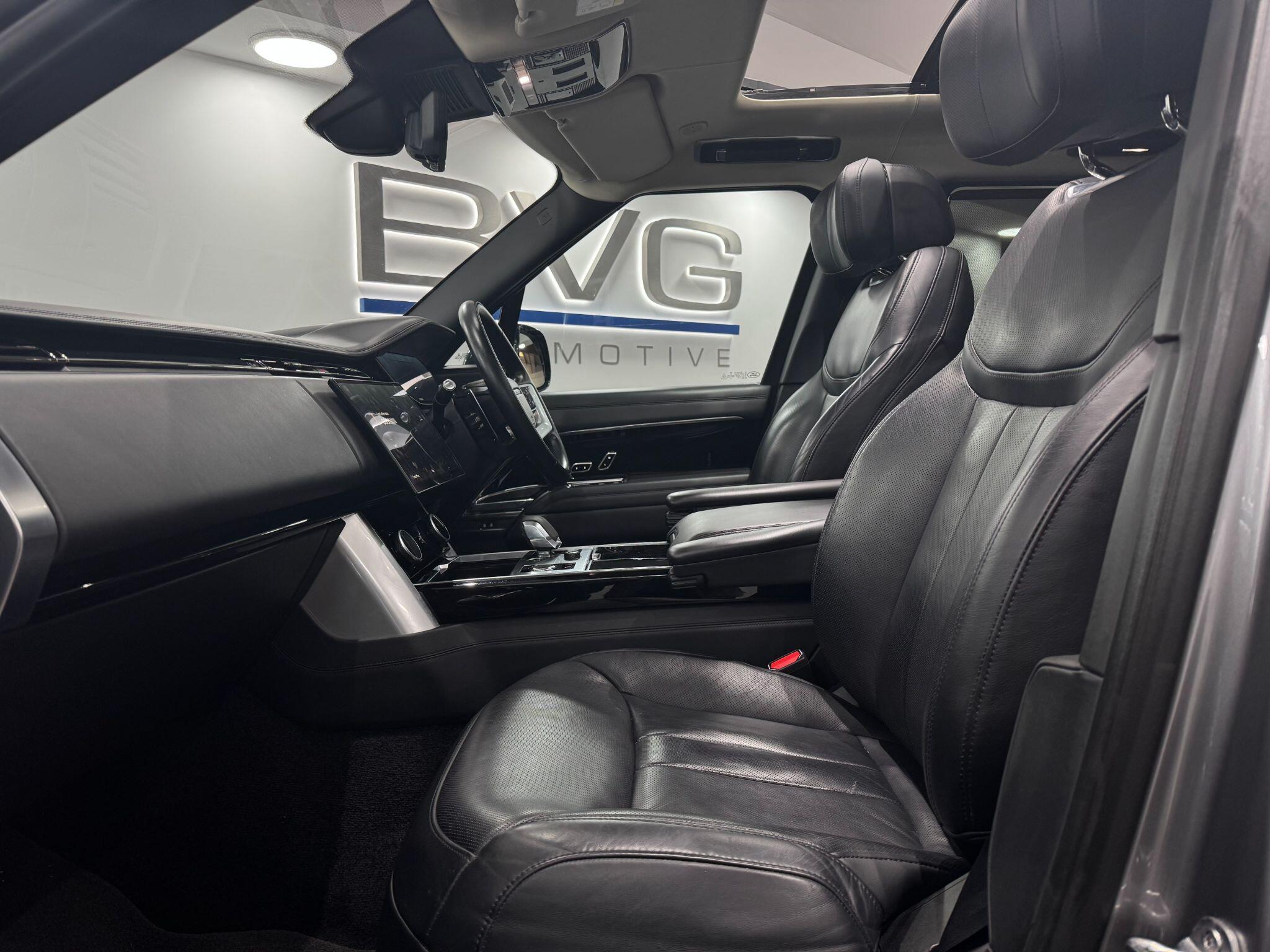 Land Rover Range Rover view 66