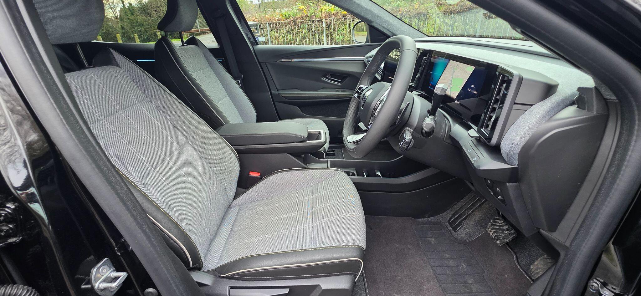 2025 Renault Scenic E-Tech long range 87kWh techno Auto 5dr (22kW Charger) • 186 miles image 18