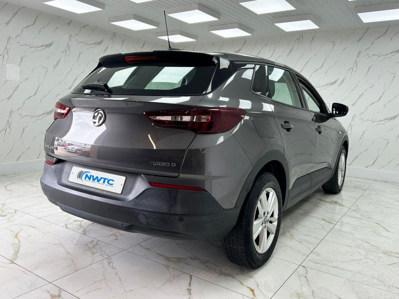 Vauxhall Grandland X view 9