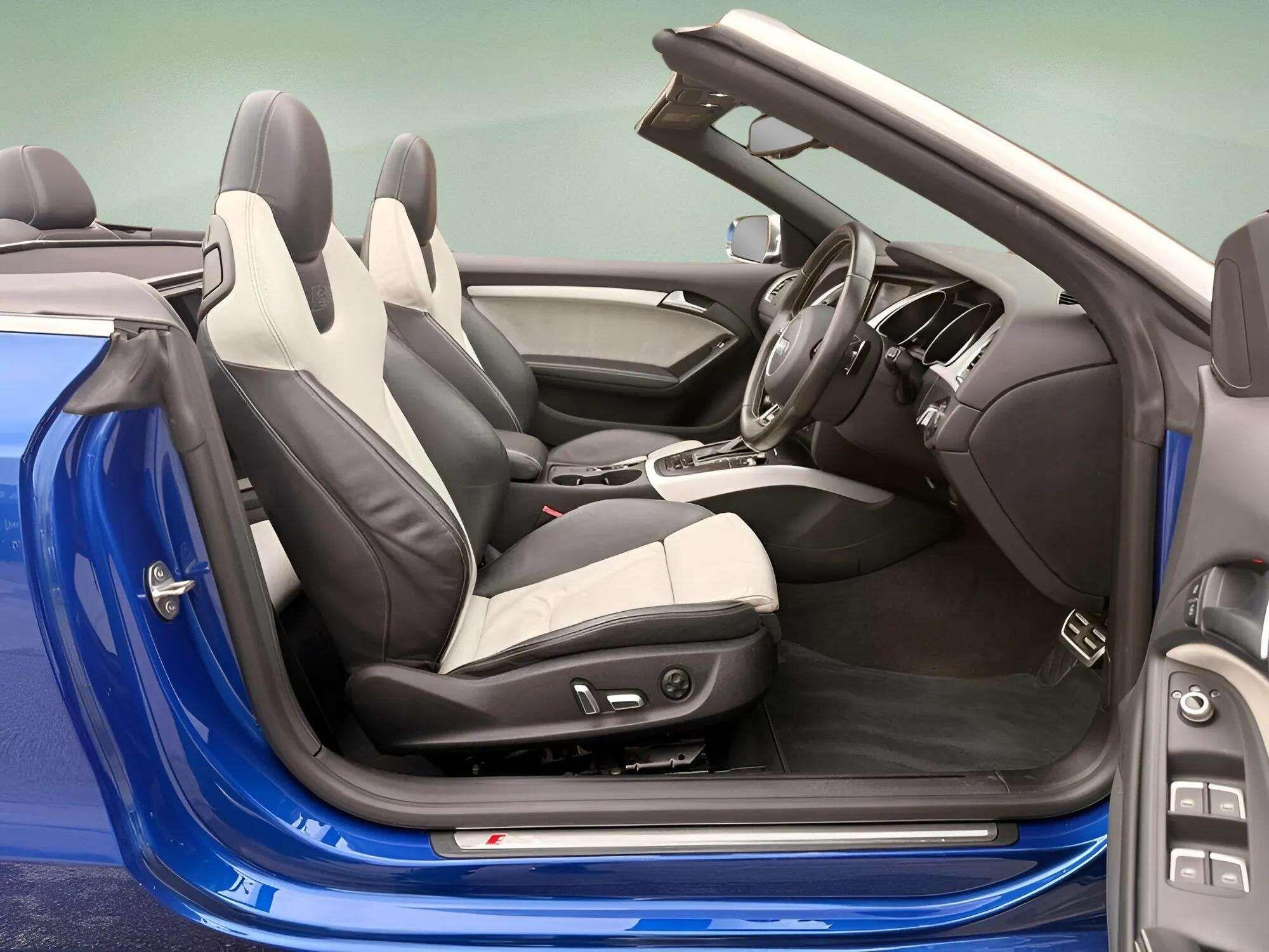 Audi S5 view 20