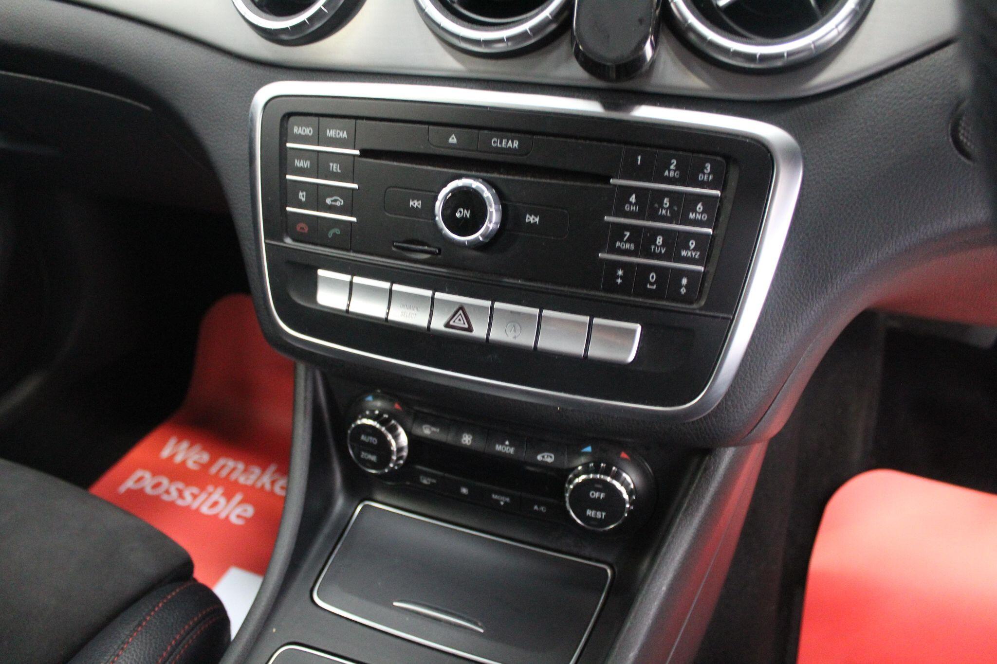 Mercedes-Benz CLA view 40