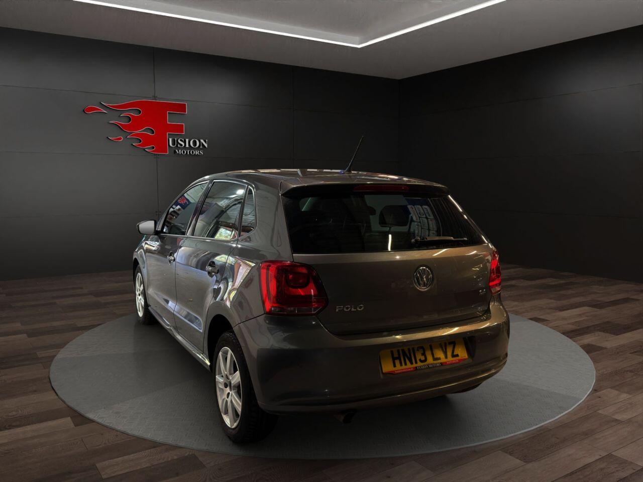 Volkswagen Polo view 3