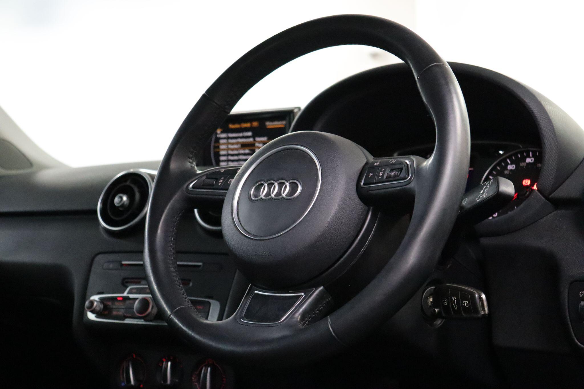 Audi A1 view 24