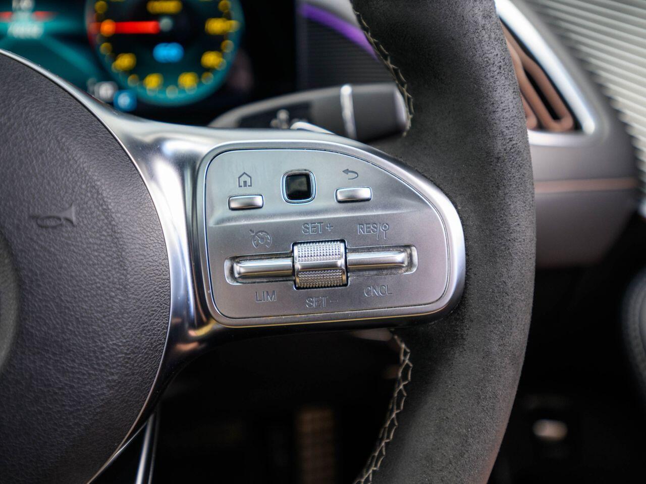 Mercedes-Benz Eqc view 30
