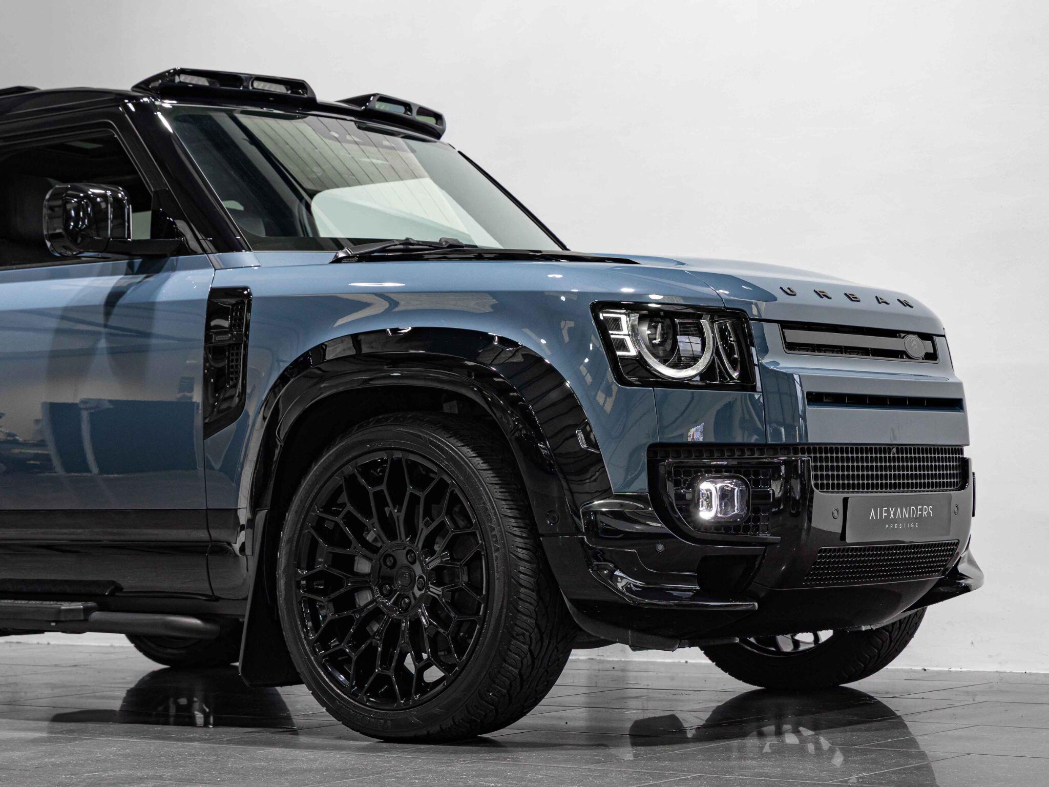 Land Rover Defender view 12