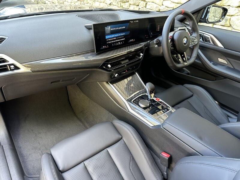 BMW M4 view 7