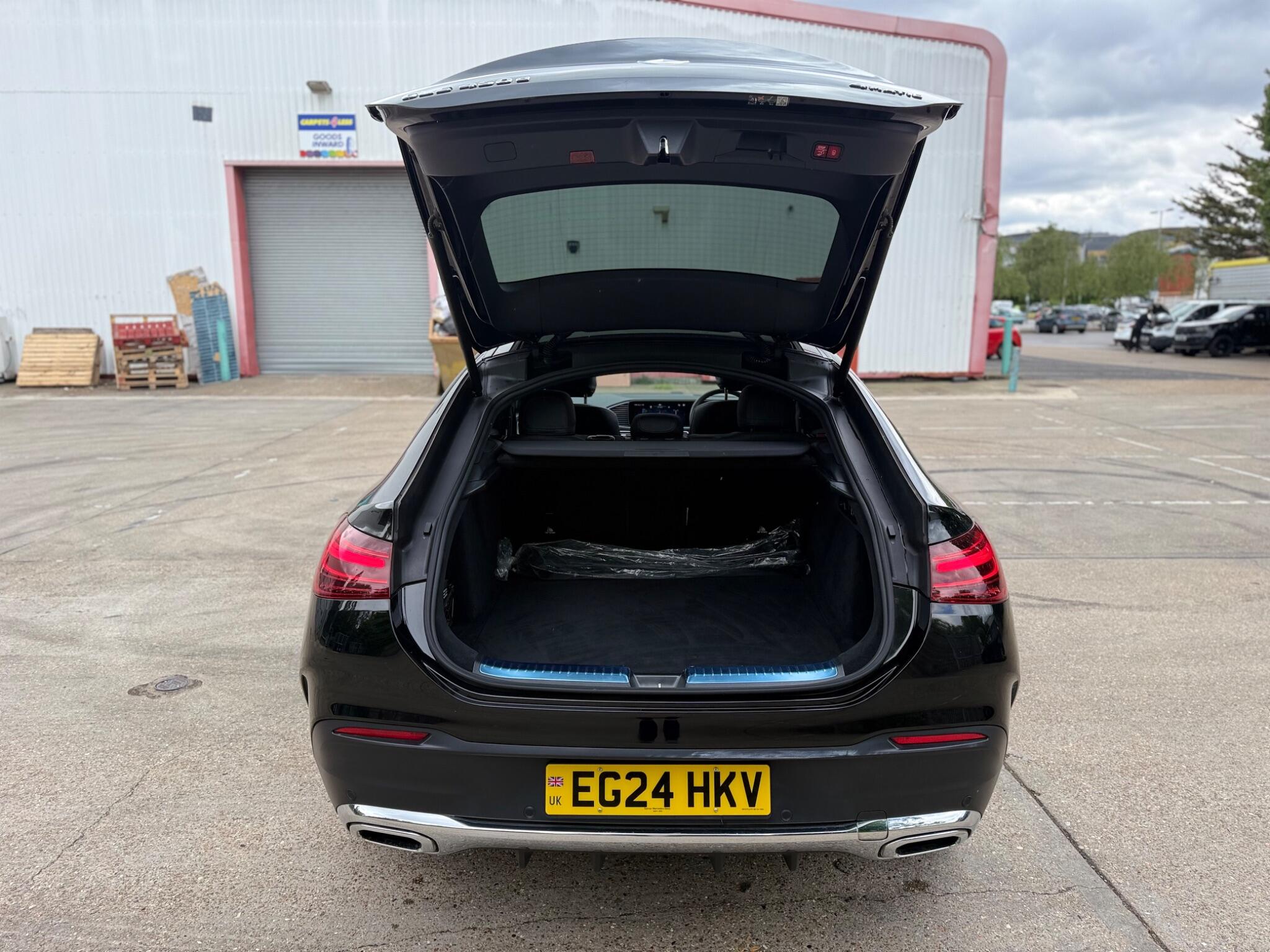 Mercedes-Benz GLE view 12