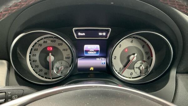 Mercedes-Benz Gla view 10