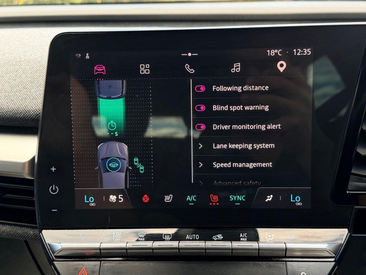 Renault Megane E-Tech view 51