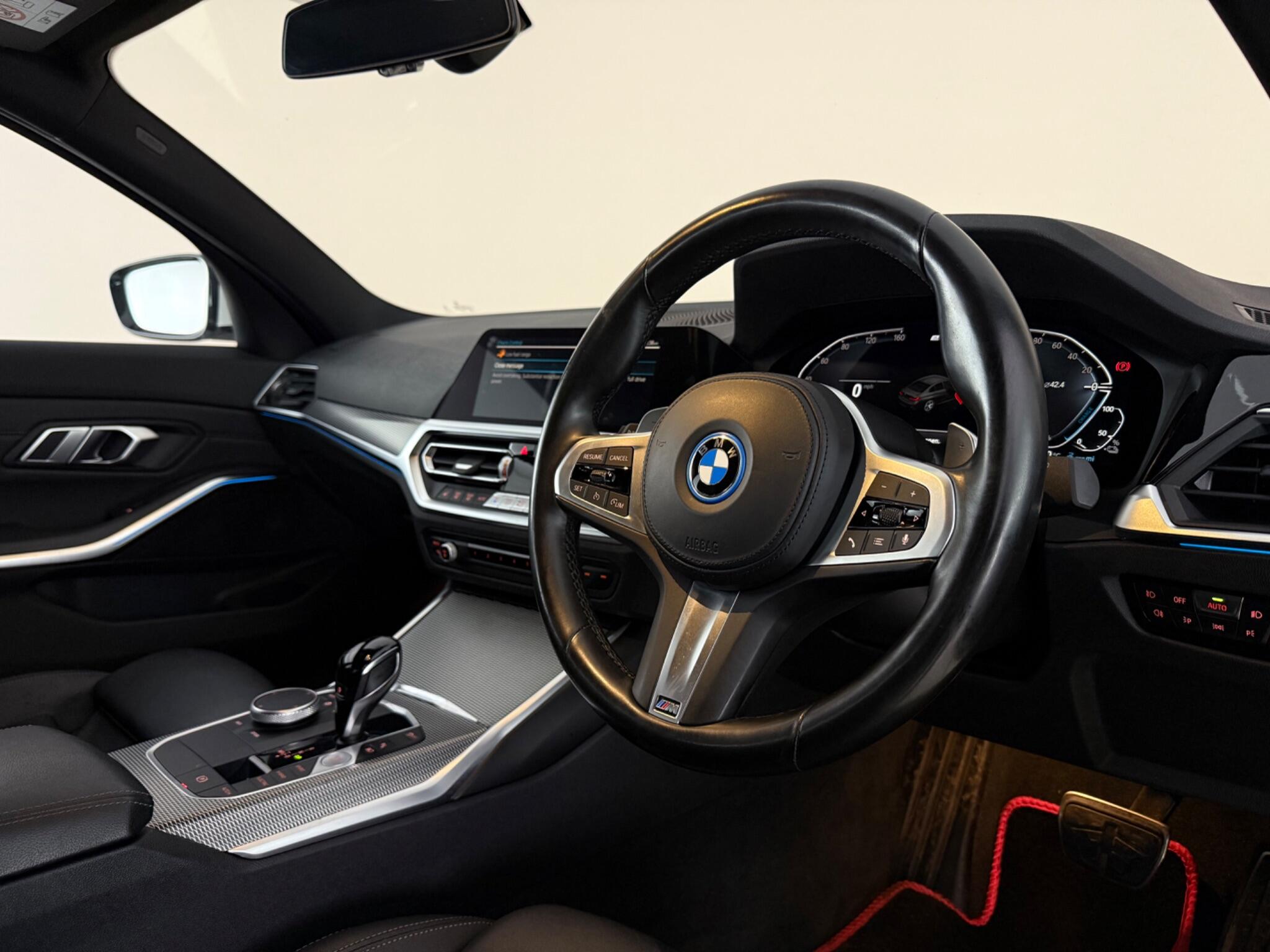 BMW 3 Series view 3