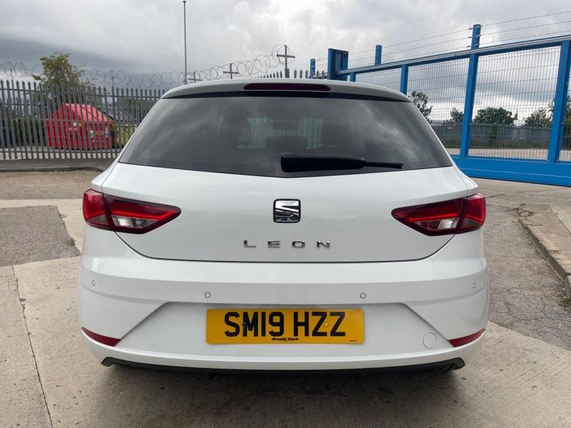 2019 SEAT Leon 1.6 TDI SE Dynamic Euro 6 (s/s) 5dr • 88,500 miles image 5