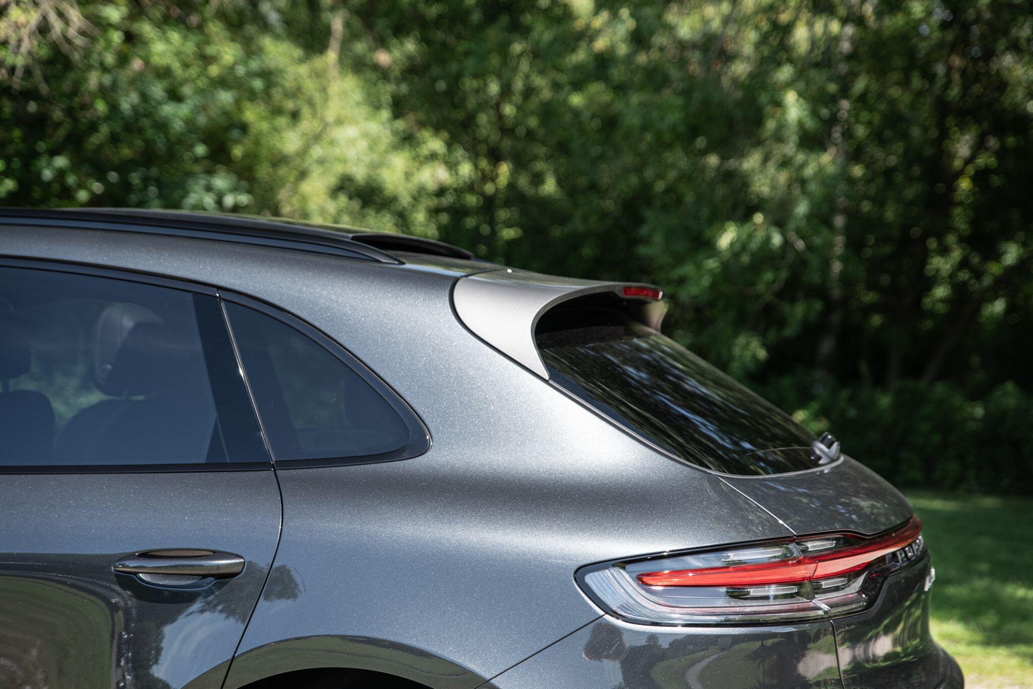 Porsche Macan view 96