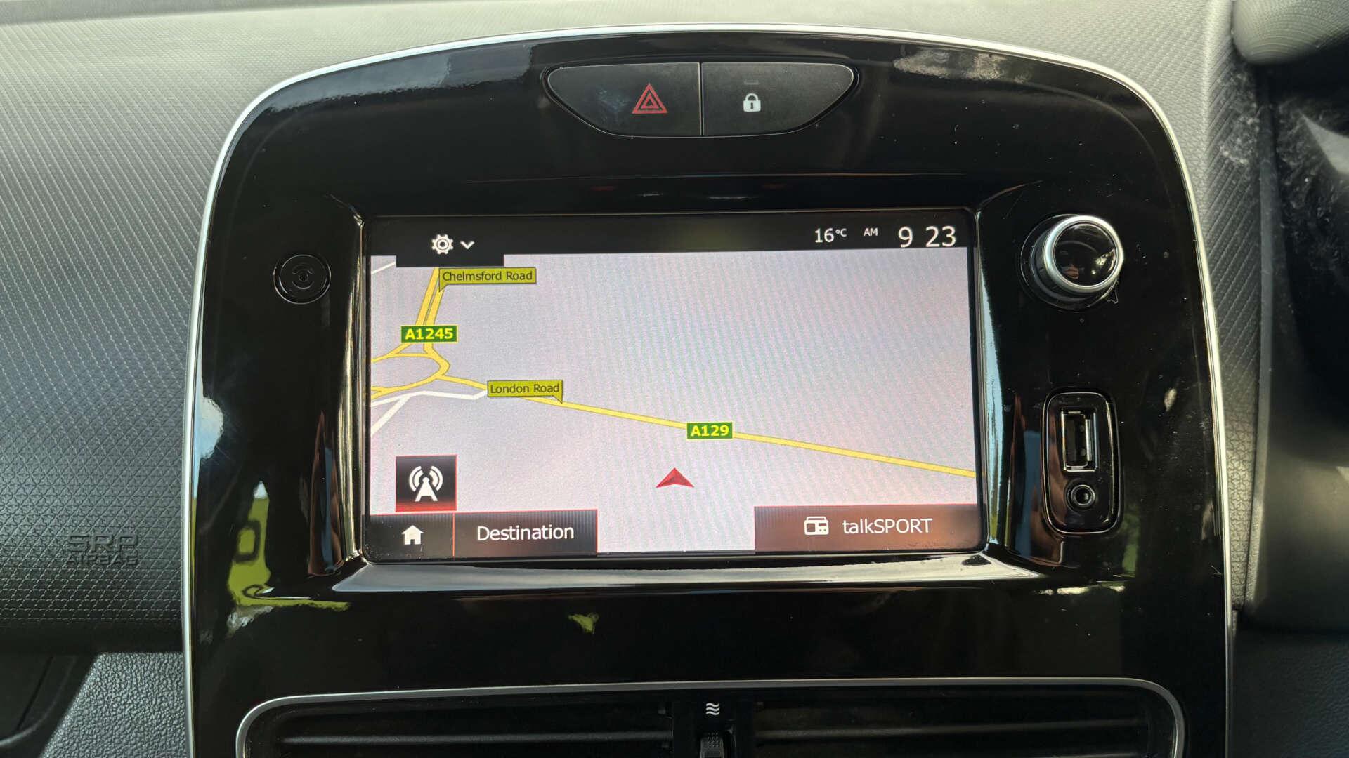Renault Clio view 4