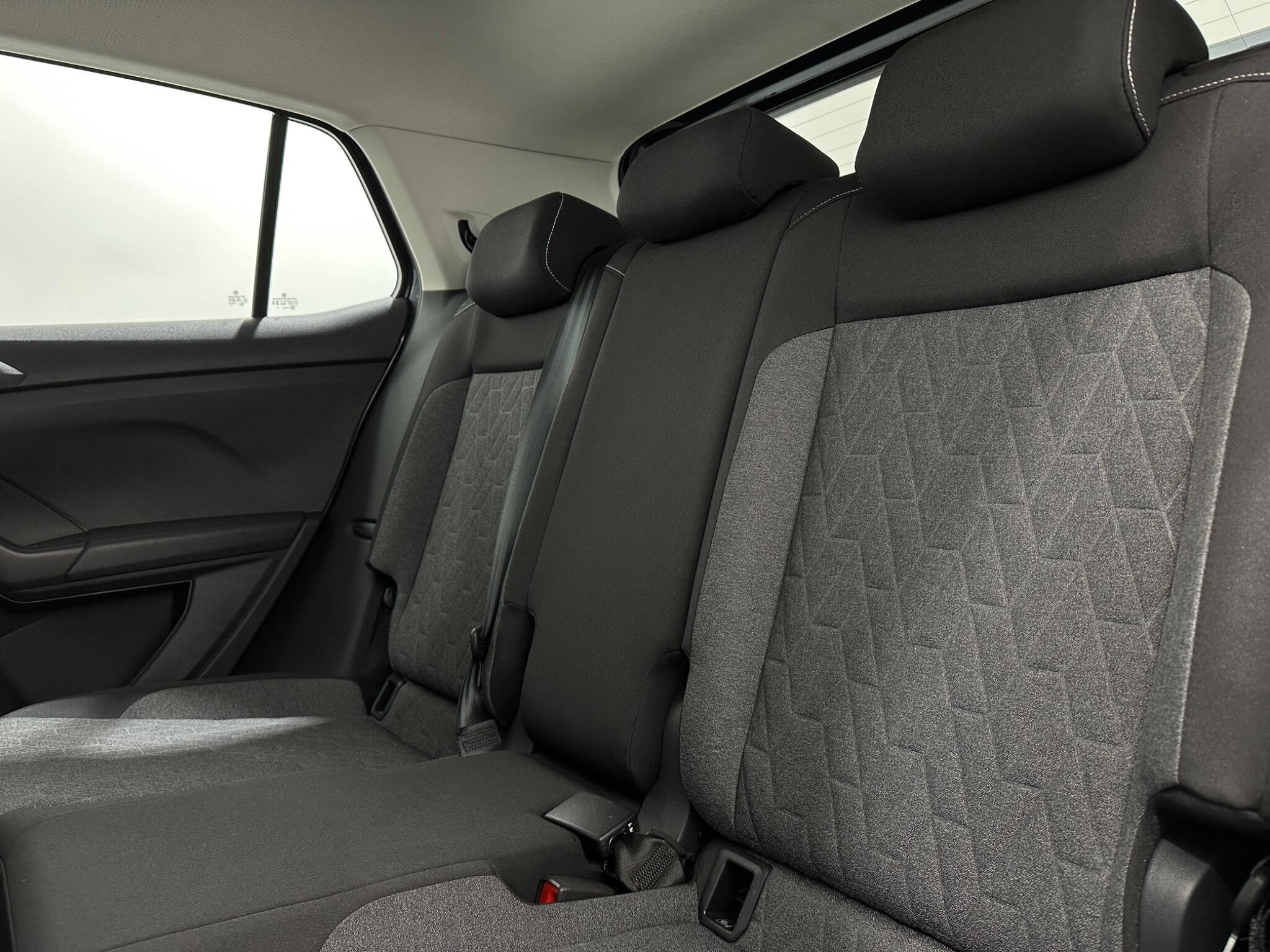 Volkswagen T-Cross view 38
