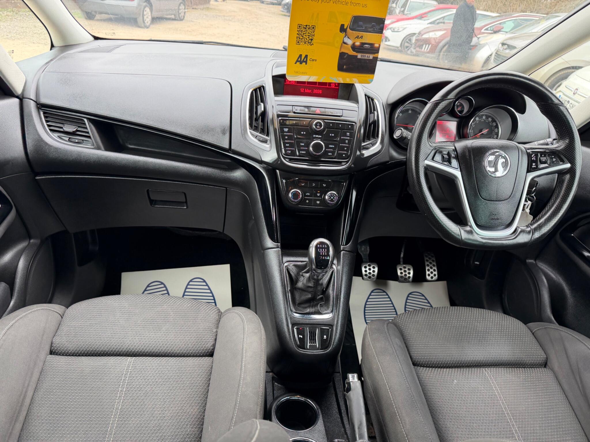 2014 Vauxhall Zafira Tourer 2.0 CDTi SRi Euro 5 5dr image 15