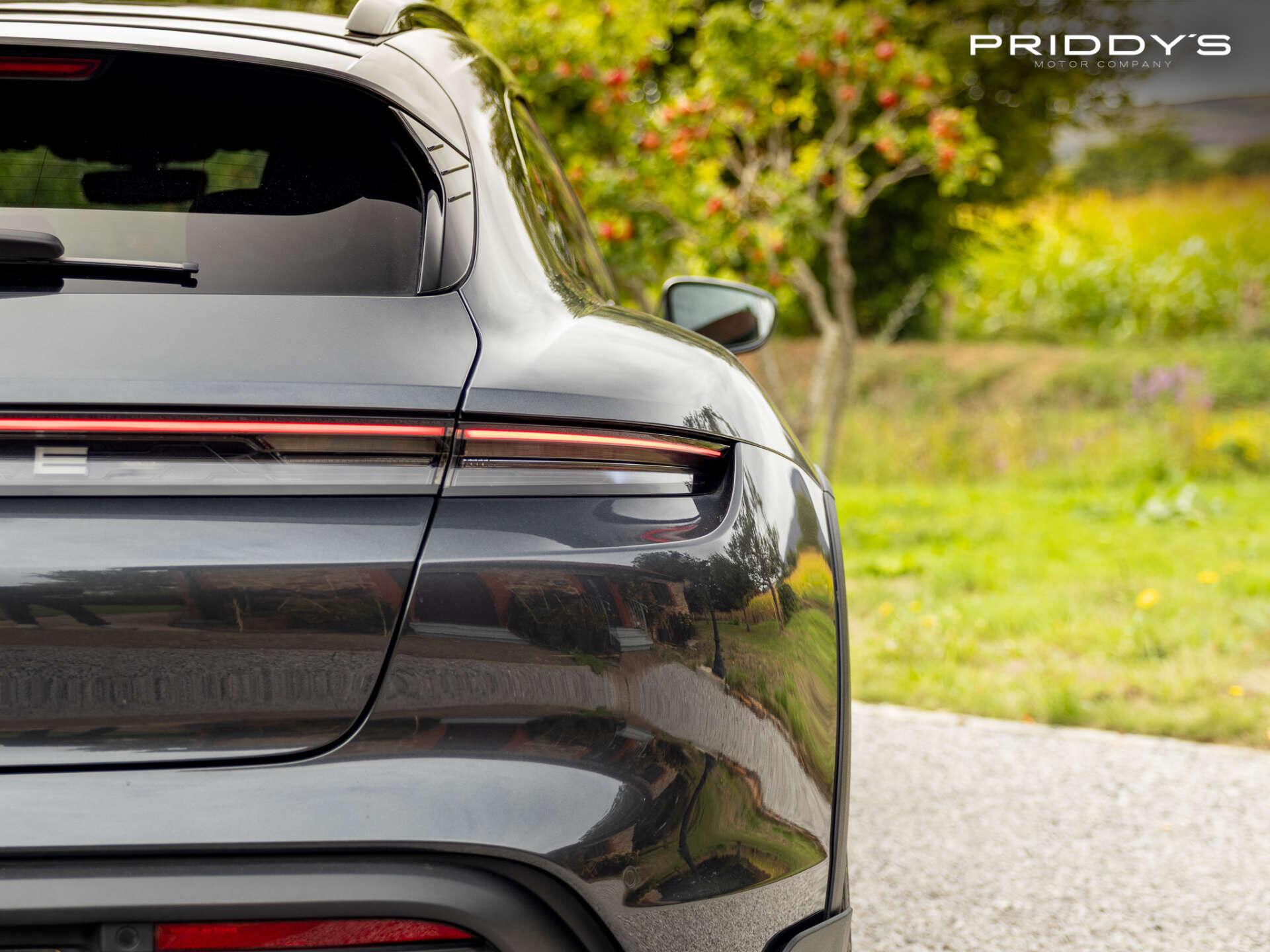 Porsche Taycan view 28