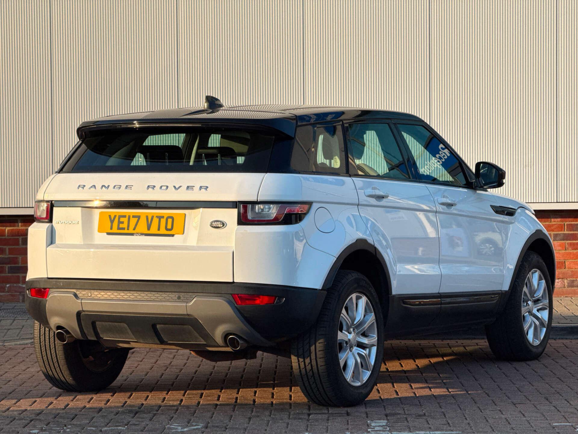 Land Rover Range Rover Evoque view 10