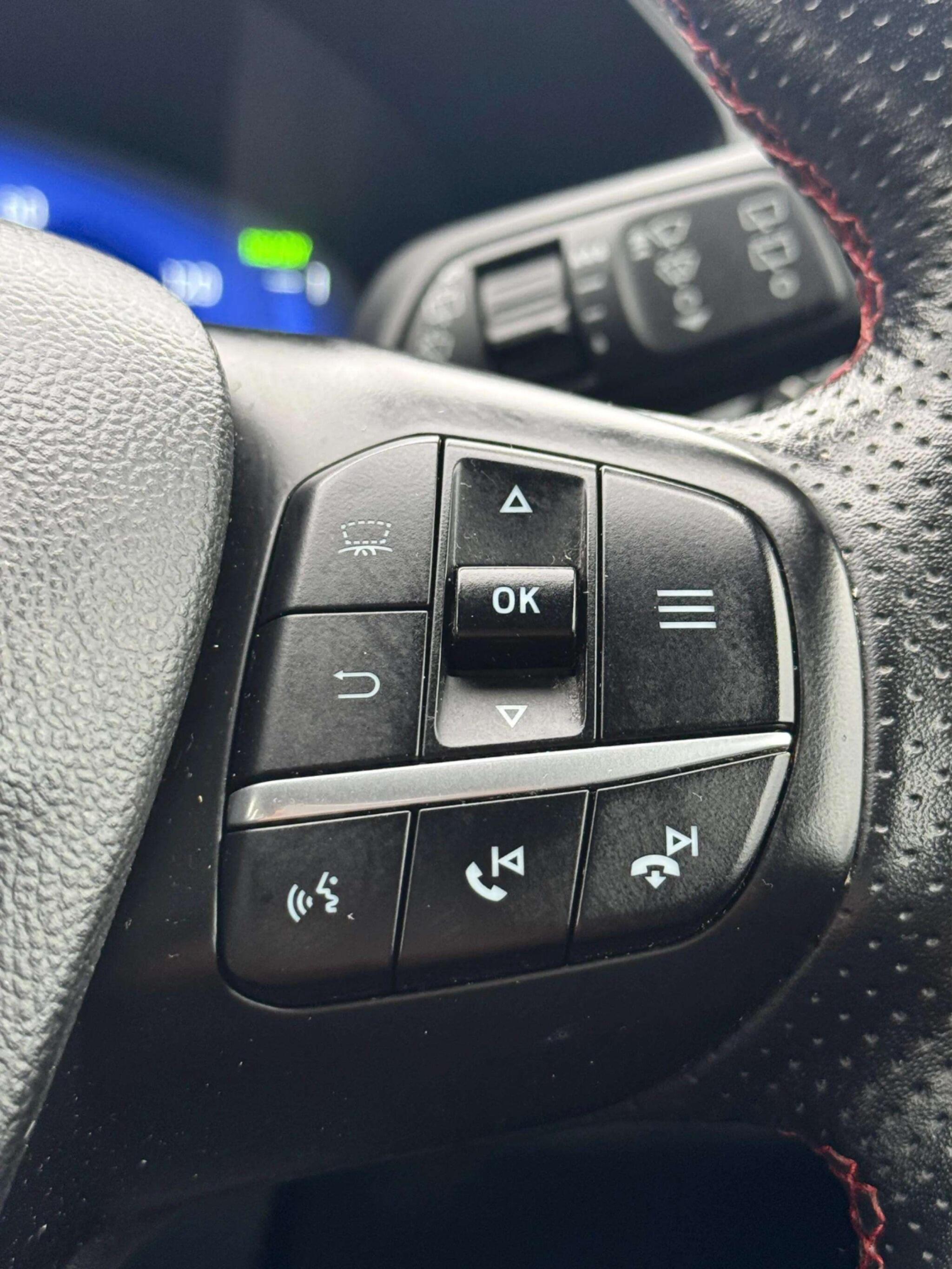 Ford Kuga view 43