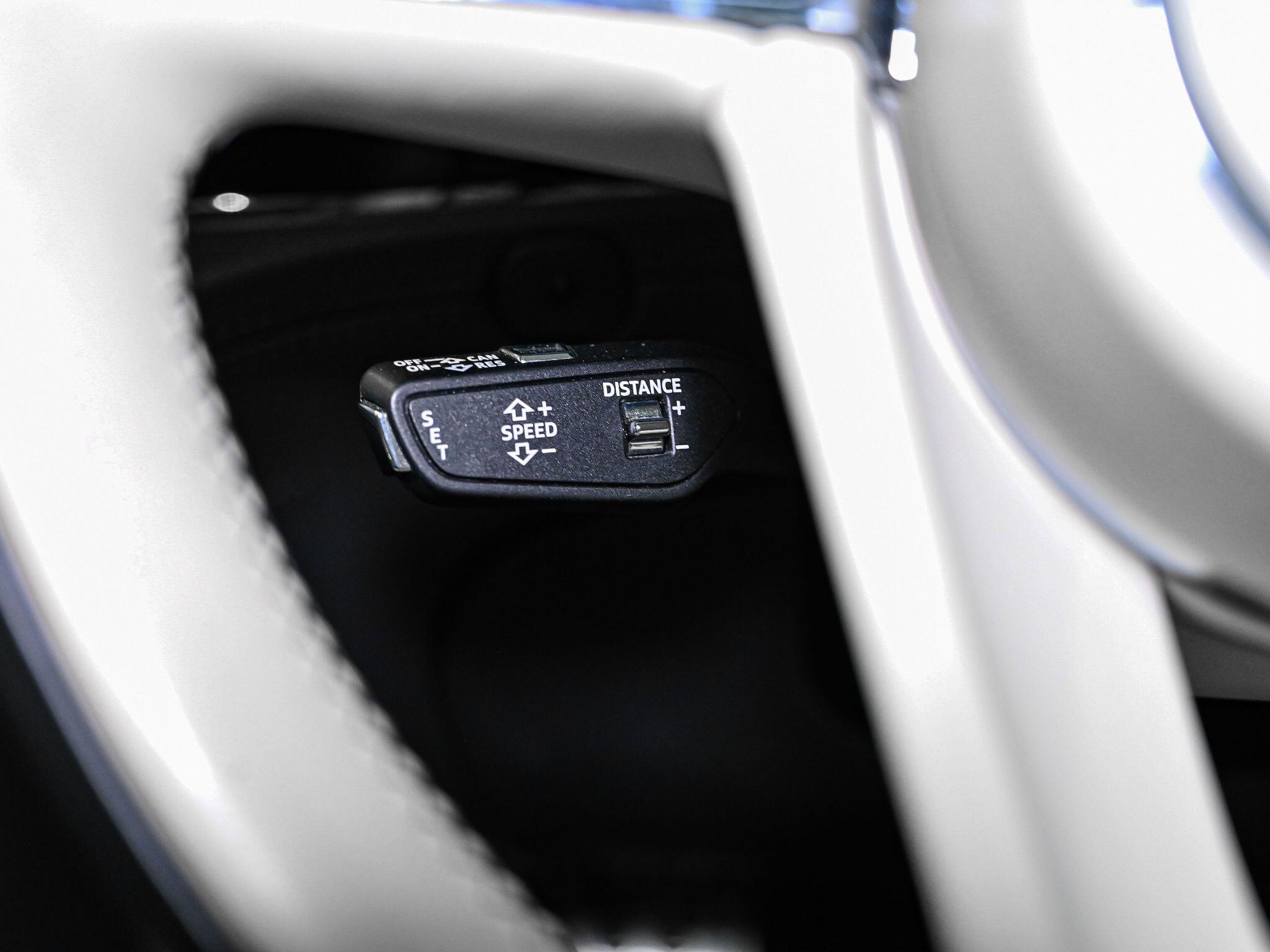 Bentley Bentayga view 19