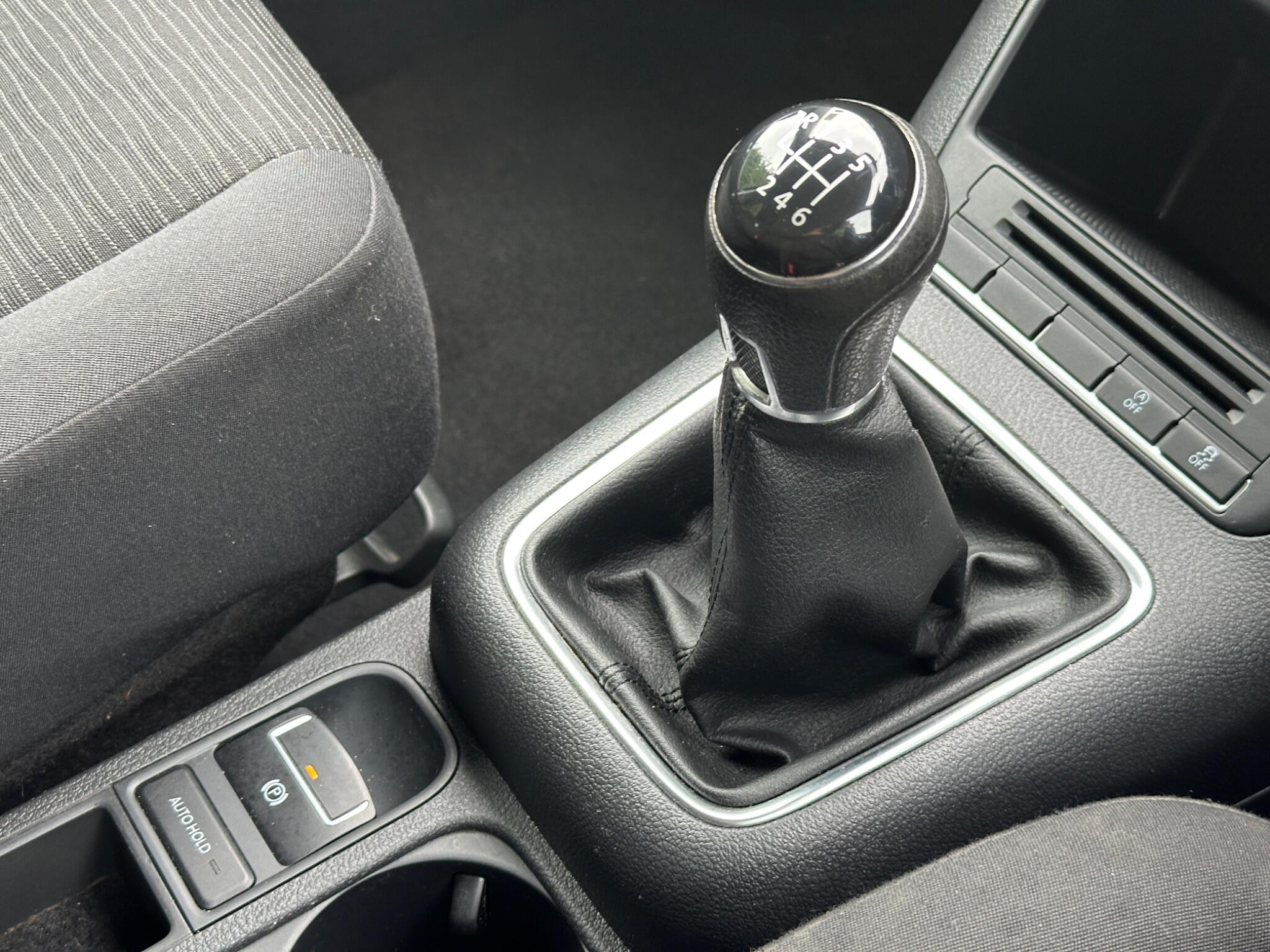 Volkswagen Tiguan view 32