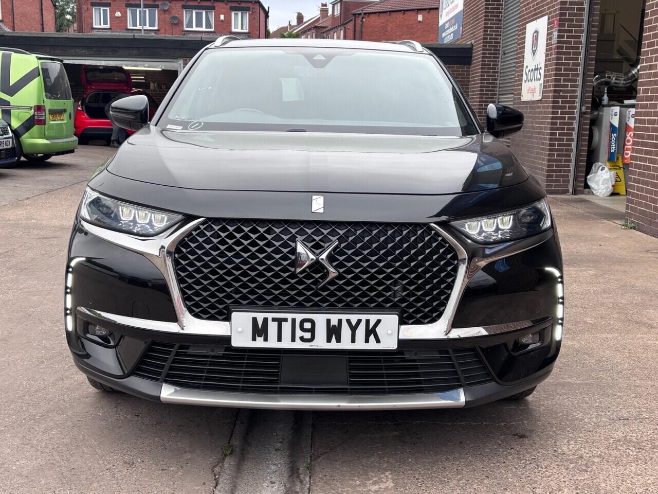 DS Automobiles DS 7 Crossback view 2