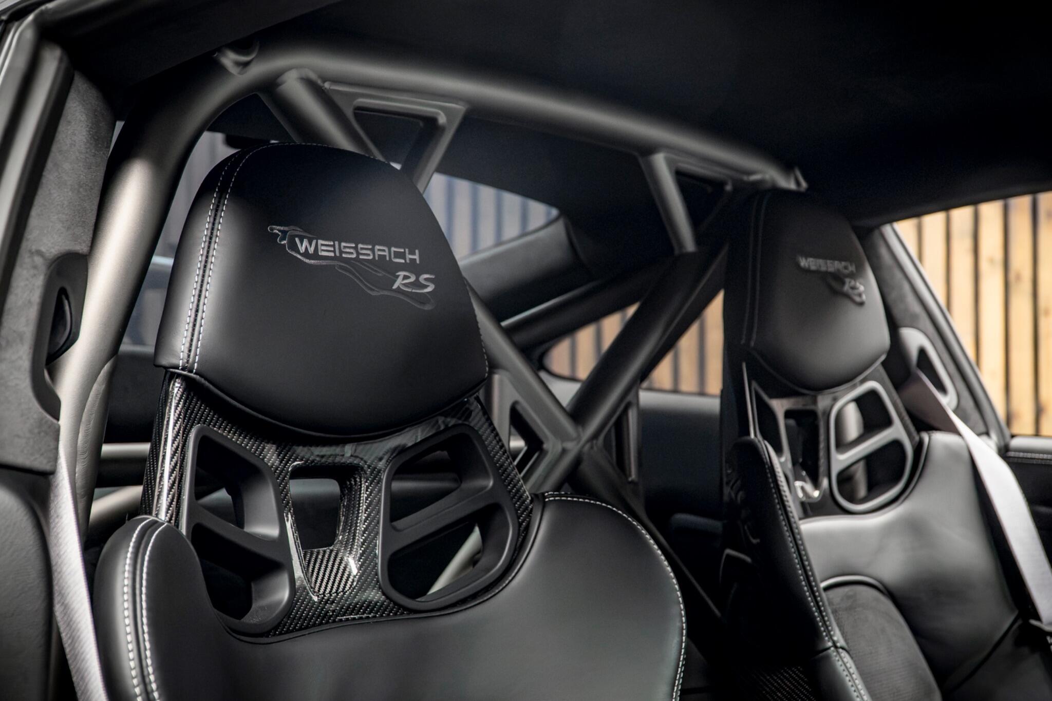 Porsche 911 view 37