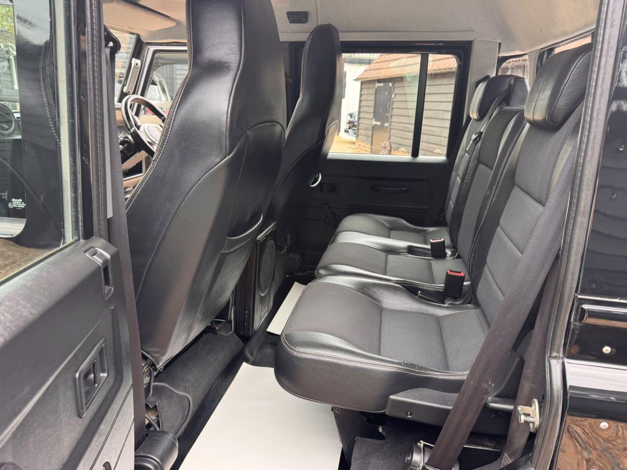 Land Rover Defender view 16