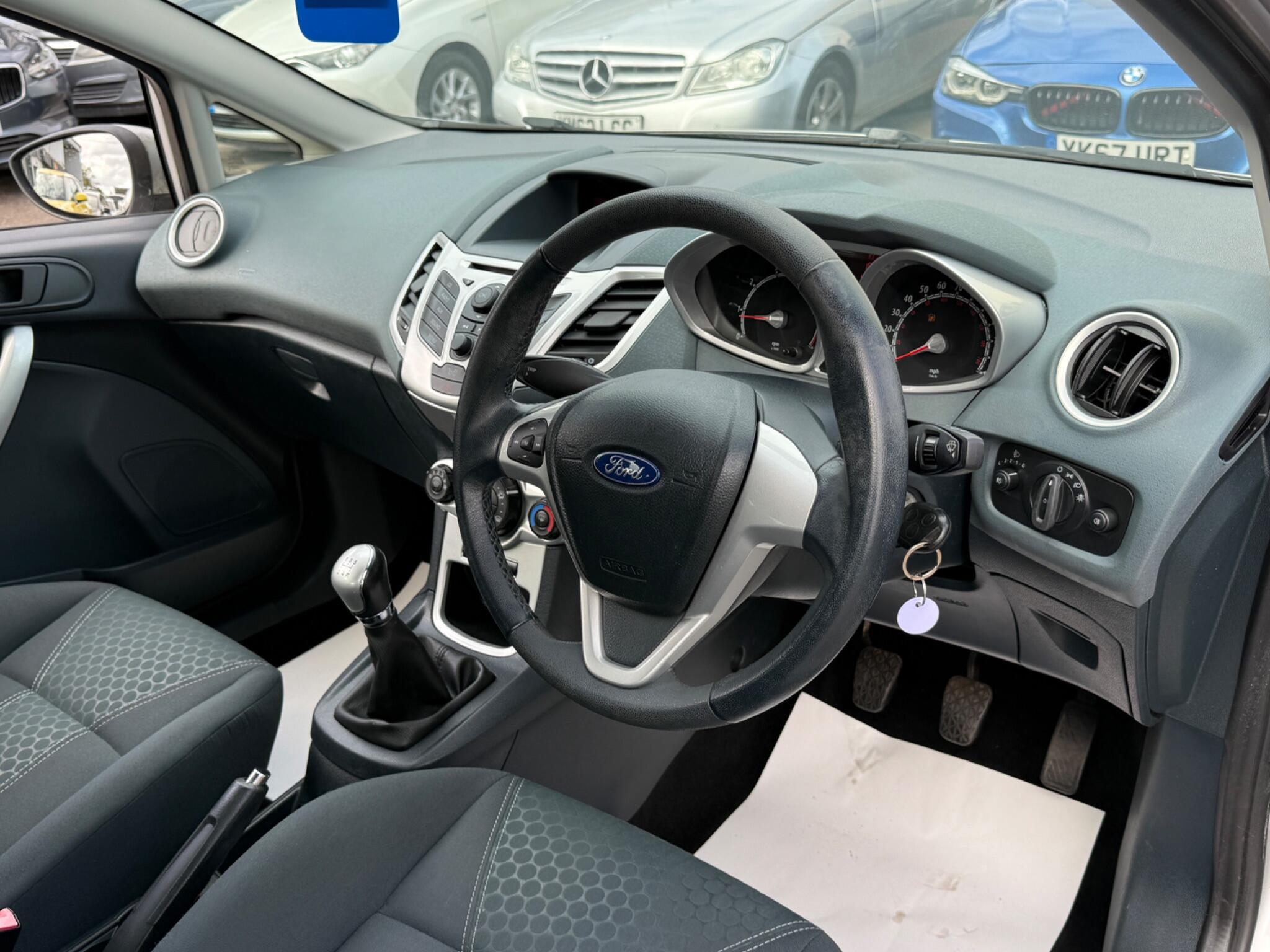 Ford Fiesta - Image 28
