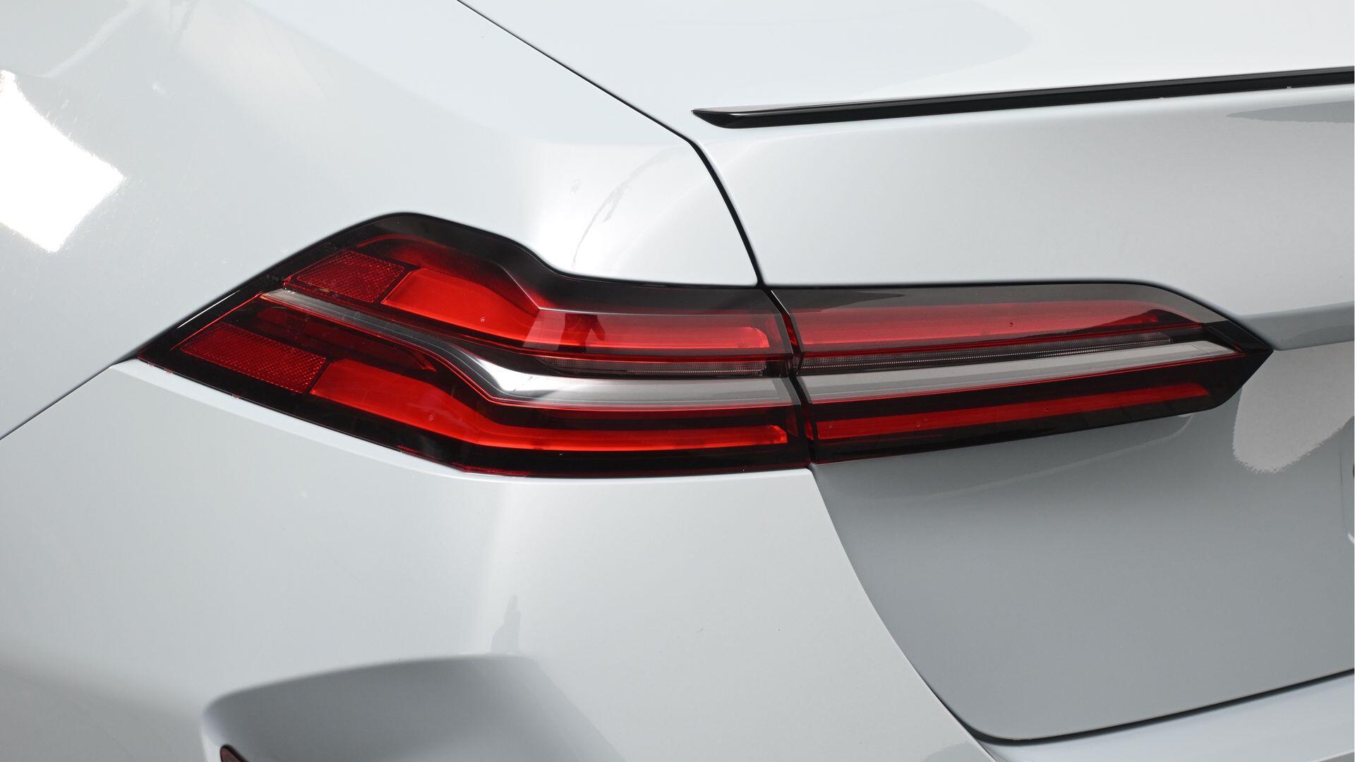 BMW M5 view 22