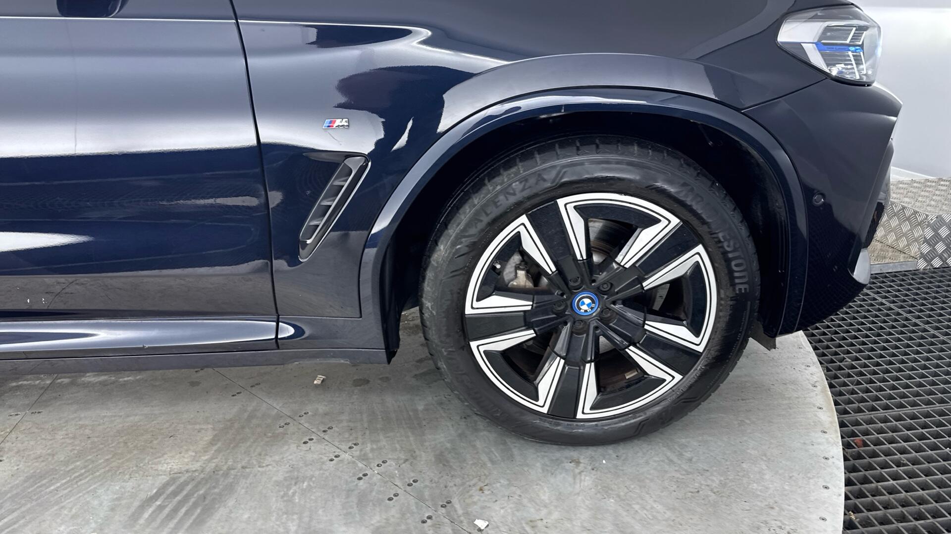 BMW Ix3 view 23