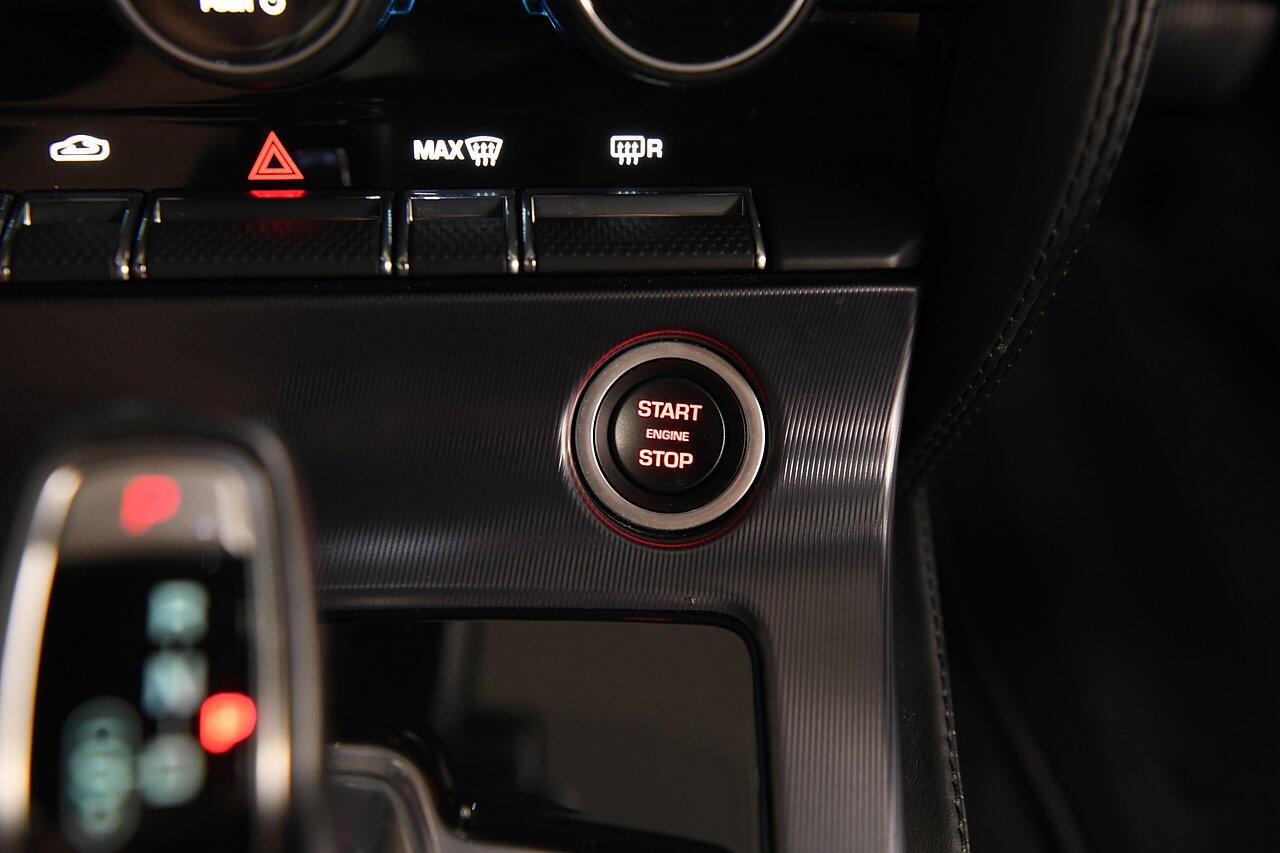 Jaguar F-Type view 18