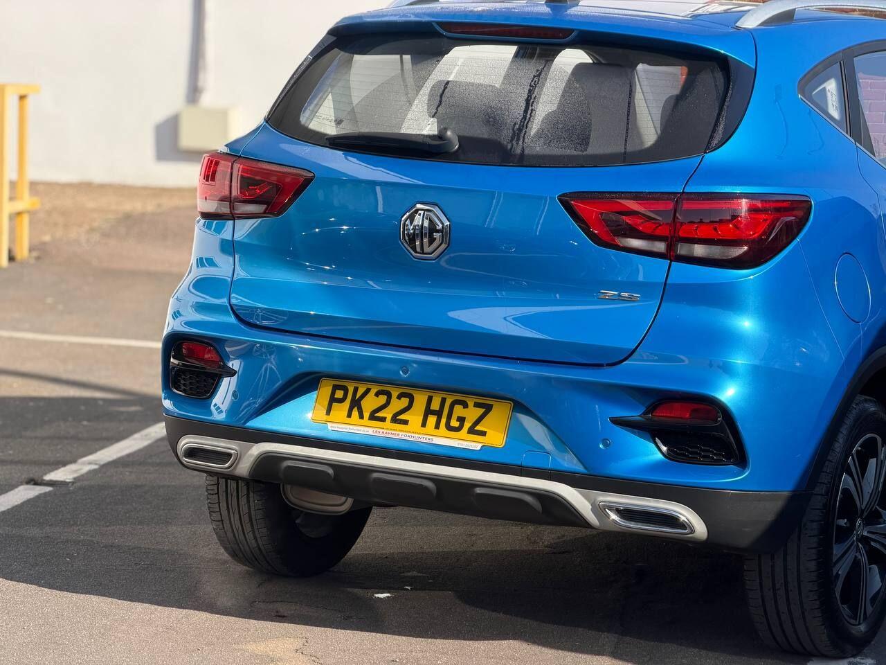 MG ZS view 45