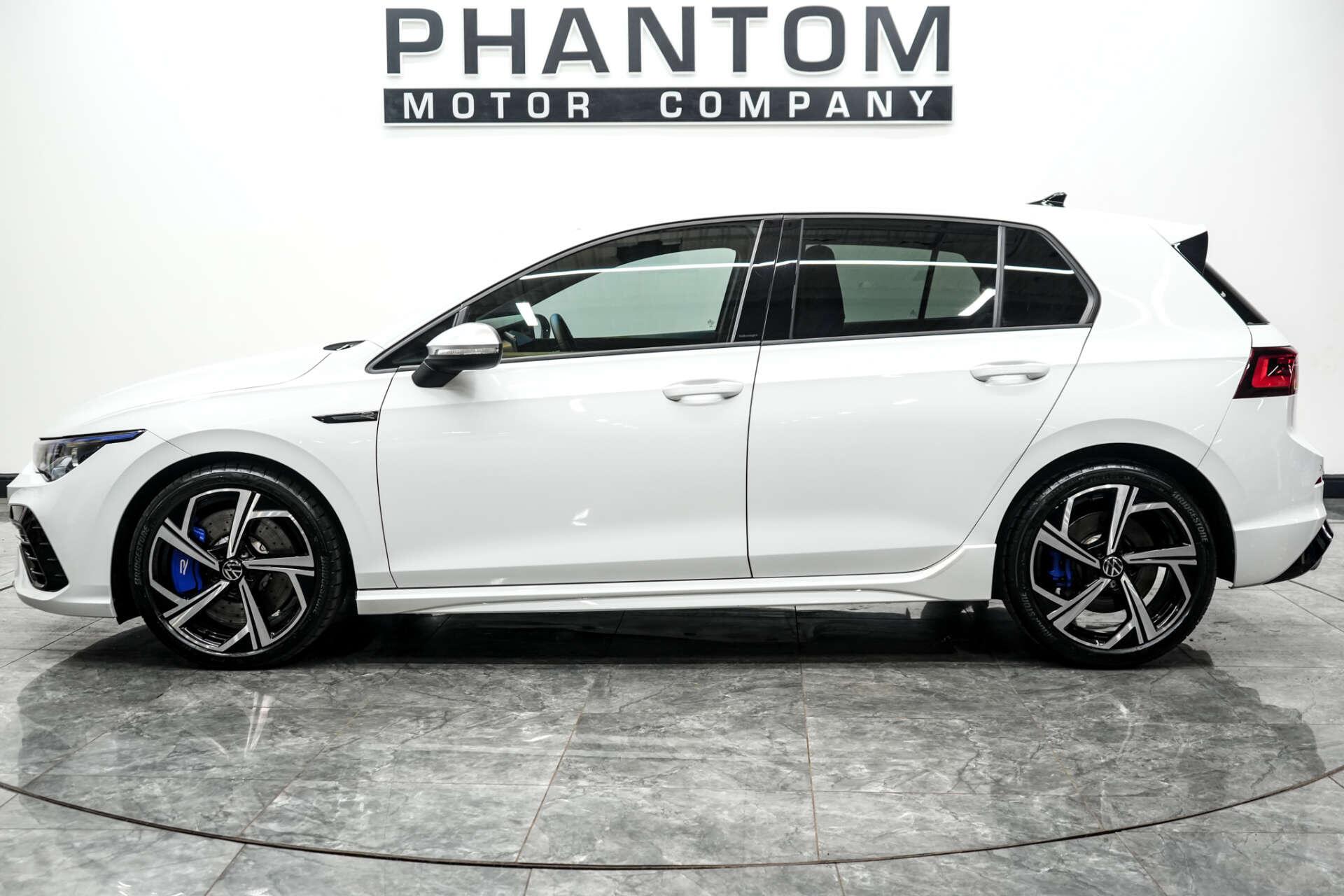 Volkswagen Golf view 3