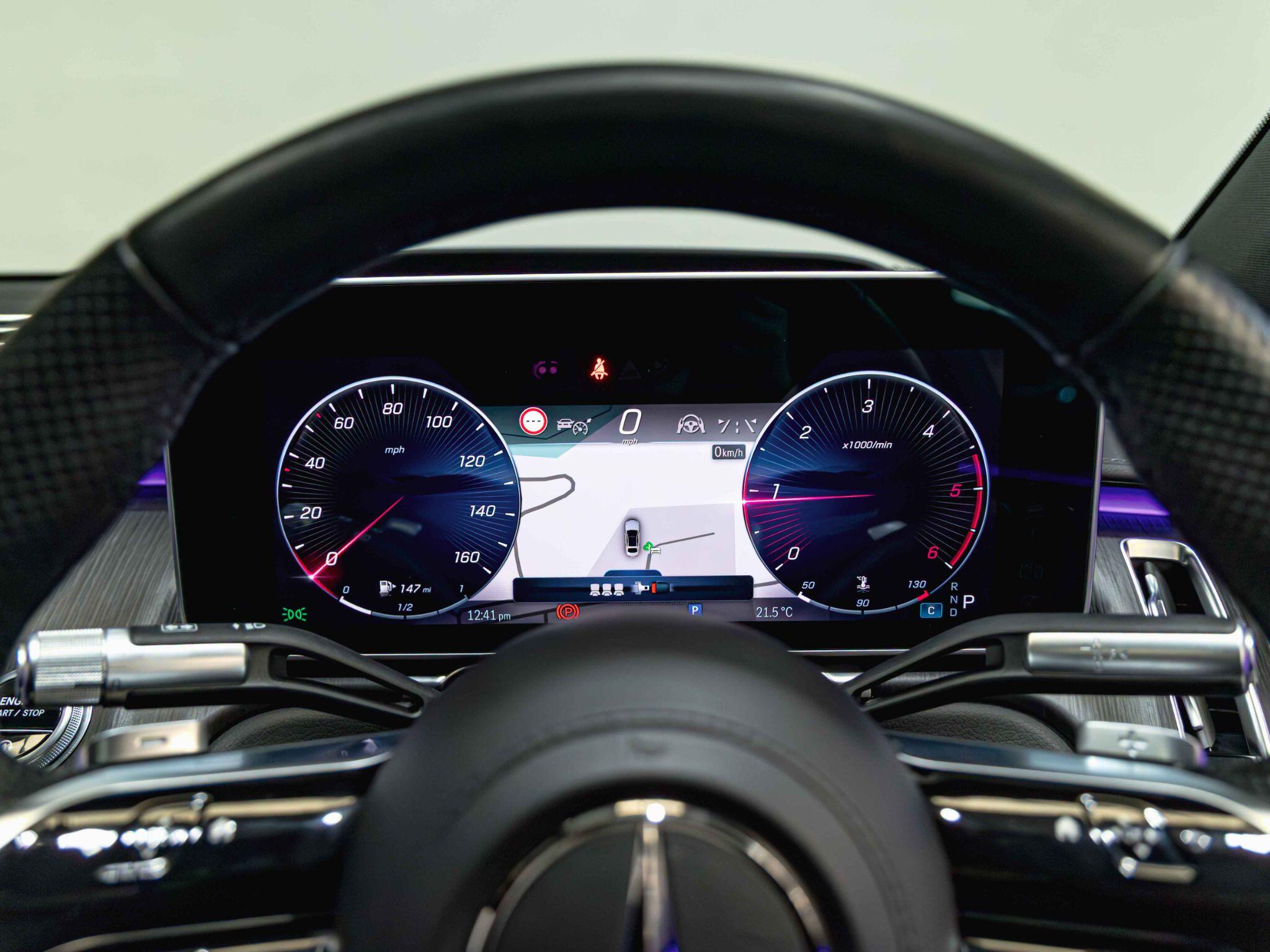 Mercedes-Benz S Class view 25