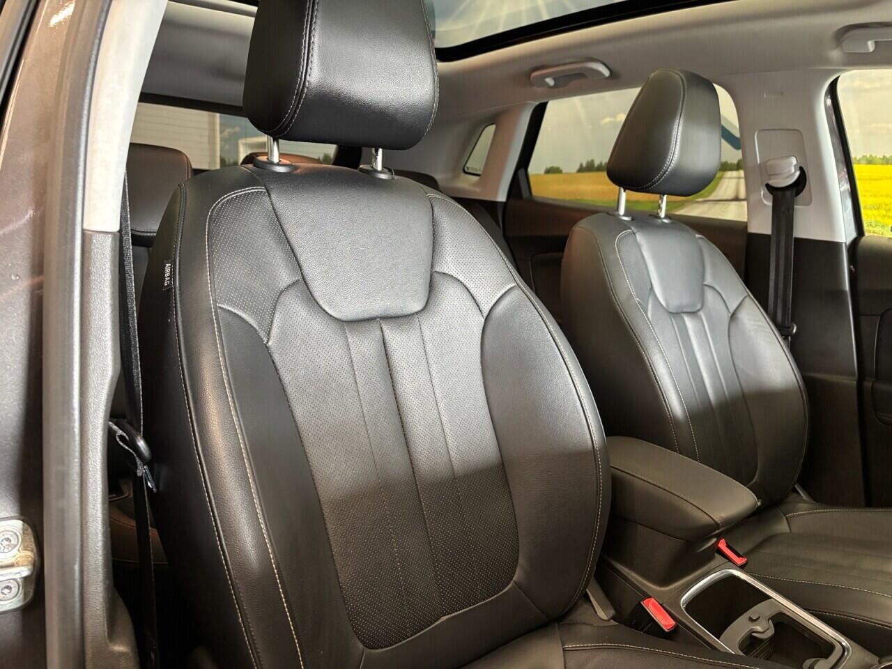 Vauxhall Grandland X view 15